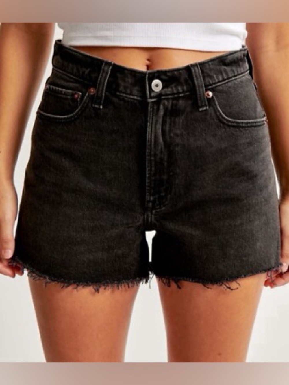 Abercrombie 90s Relaxed Cutoff Short Curve Love